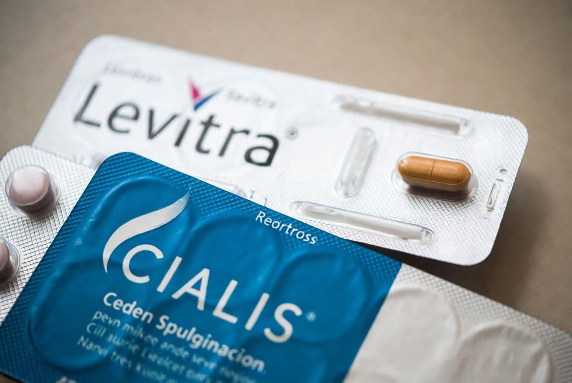 Comprimés de Cialis et de Levitra Comprimés de Cialis et de Levitra